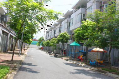 Chính chủ gửi bán liền kề khu đô thị Văn Phú, hướng Bắc, diện tích 90m2, mặt tiền 4.5m